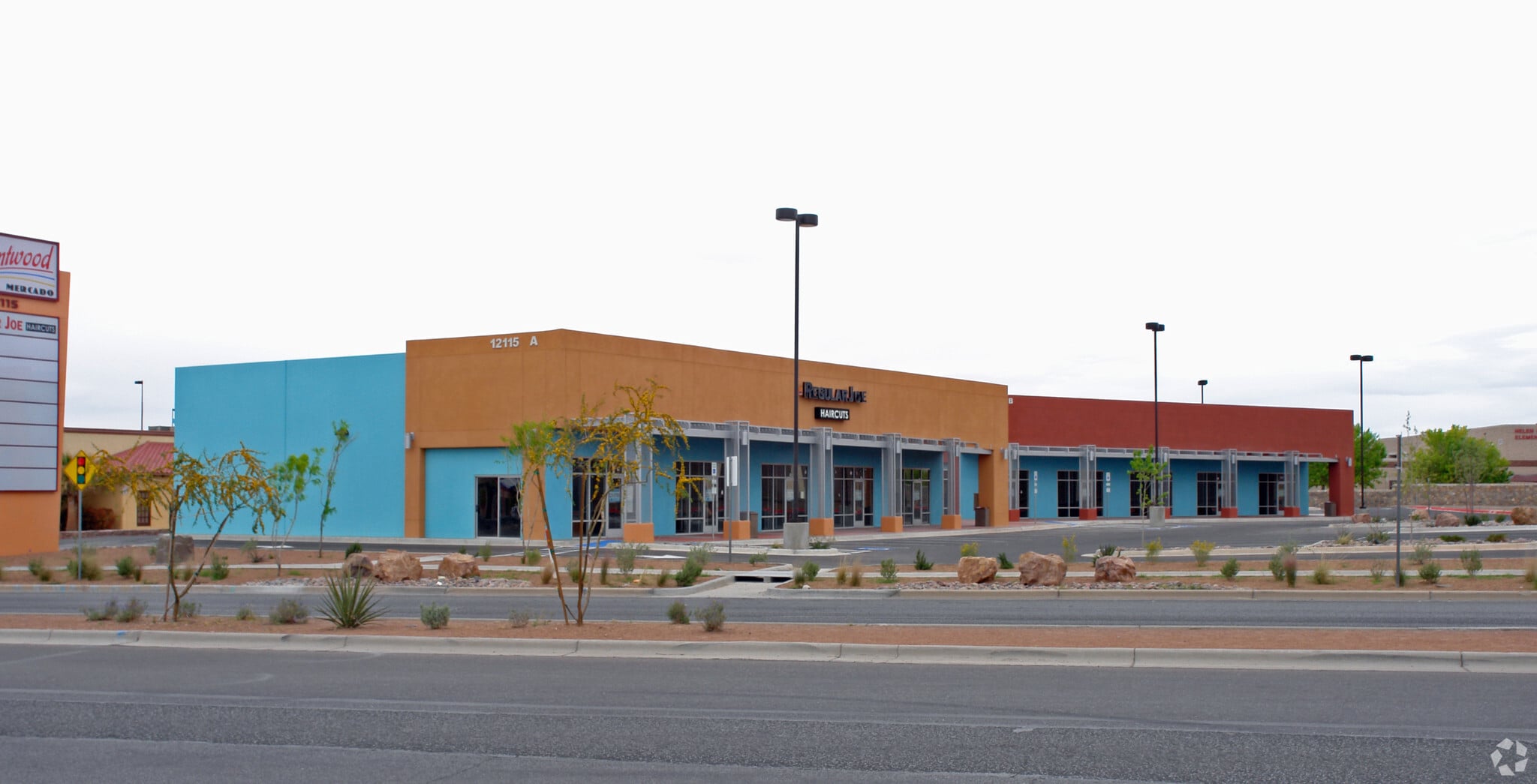12115 Montwood Dr, El Paso, TX à louer Photo principale– Image 1 sur 6