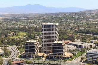 550 Newport Center Dr, Newport Beach, CA - Vue aérienne  vue de carte - Image1