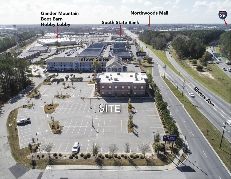 8084 Rivers Ave, North Charleston, SC à louer - Photo de l’immeuble – Image 3 sur 25