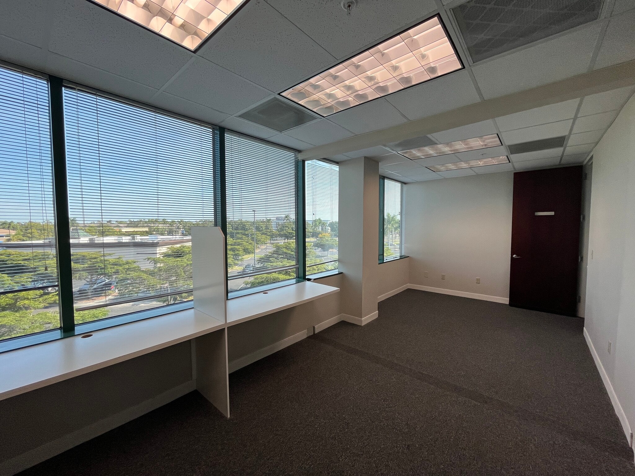 13099 S Cleveland Ave, Fort Myers, FL à louer Photo intérieure– Image 1 sur 7