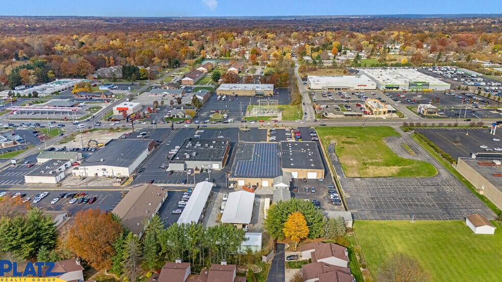 615 Boardman Canfield Rd, Youngstown, OH à louer - Photo de l’immeuble – Image 2 sur 8