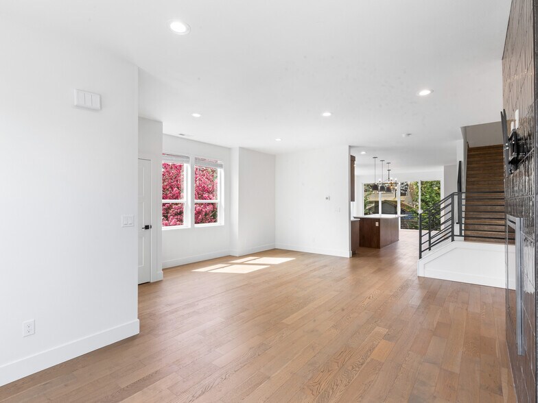 5623 N Gay Ave, Portland, OR à vendre - Photo de l’immeuble – Image 2 sur 75