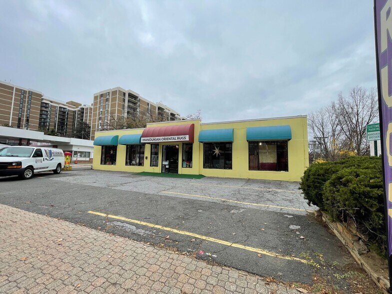 2338-2344 Columbia Pike, Arlington, VA à louer - Photo de l’immeuble – Image 2 sur 3