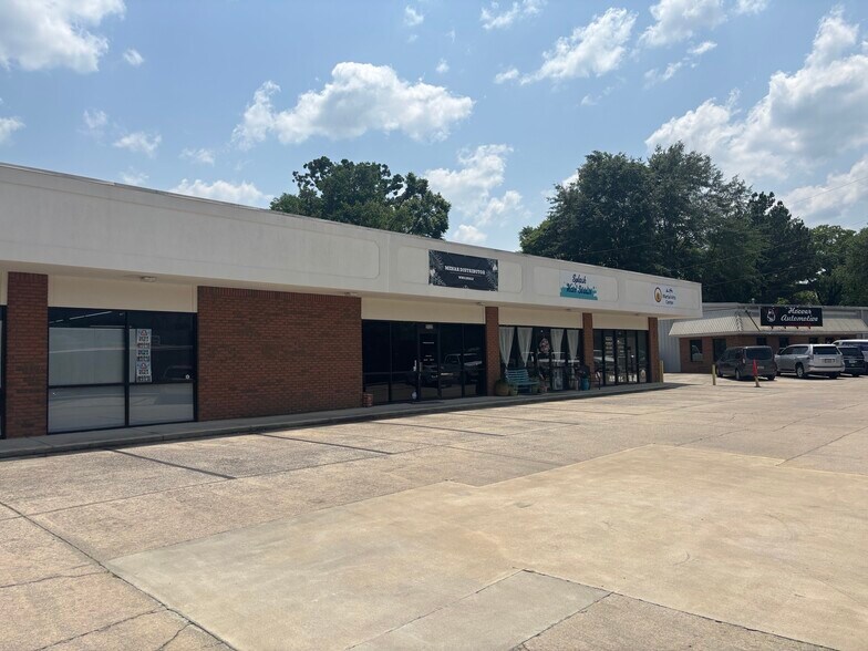 2032 Old 31 Hwy, Birmingham, AL à louer - Photo de l’immeuble – Image 1 sur 4