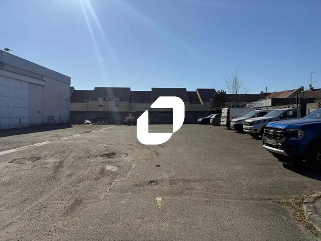Plus de détails pour Local commercial à vendre