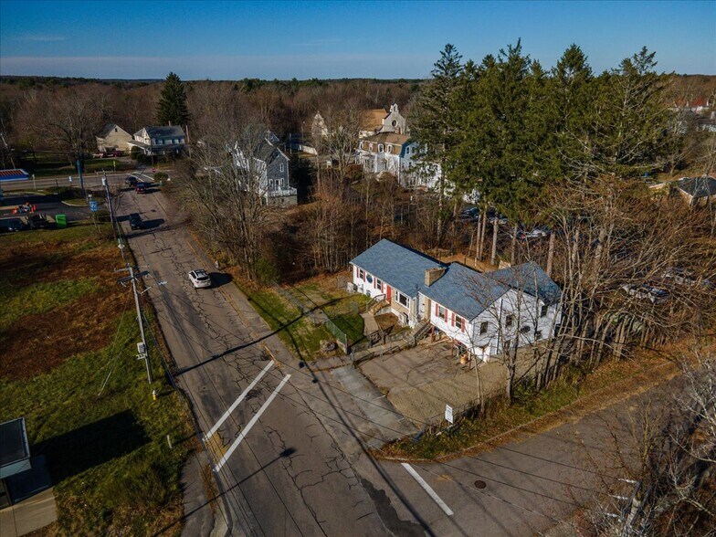 23 Randall Rd, Wrentham, MA à louer - Photo de l’immeuble – Image 1 sur 8