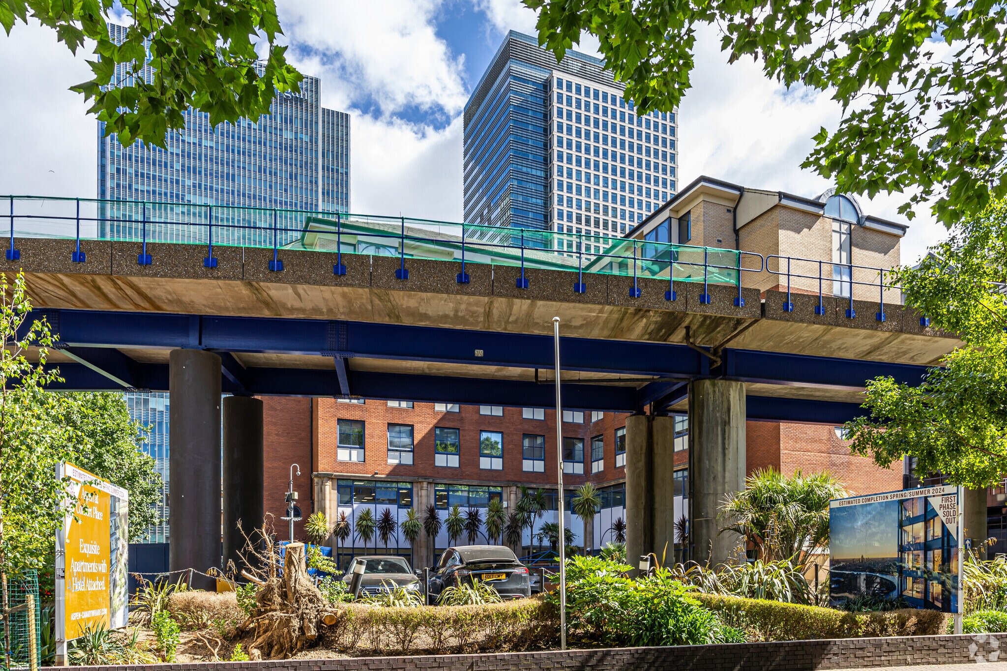 Admirals Way, Londres à louer Photo principale– Image 1 sur 4