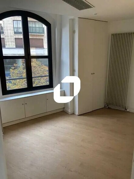 Bureau dans Paris à louer - Photo de l’immeuble – Image 3 sur 7