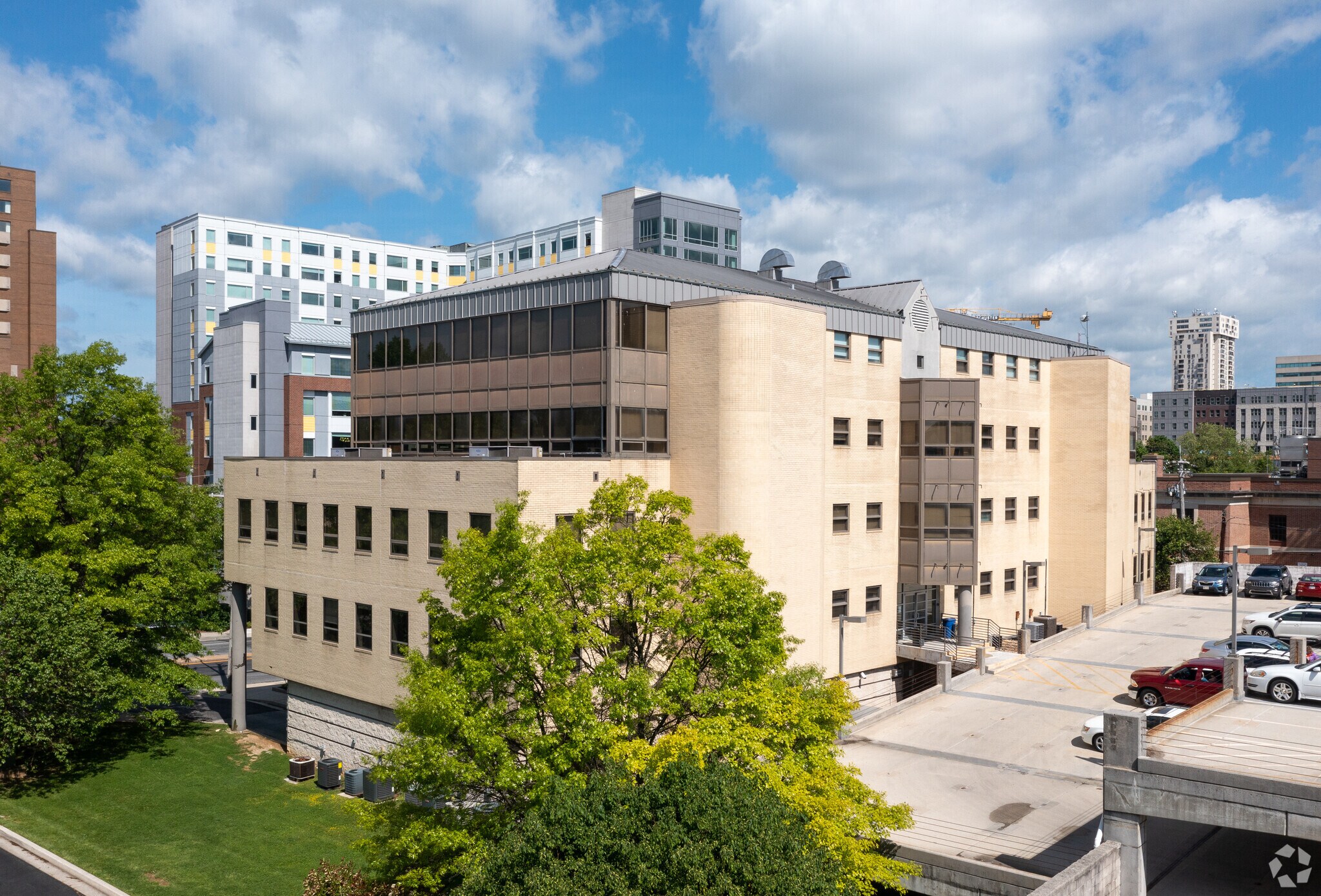 40 York Rd, Towson, MD à louer Photo principale– Image 1 sur 28