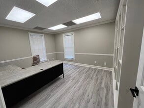 750 Hammond Dr NE, Atlanta, GA à louer Photo de l’immeuble– Image 1 sur 15