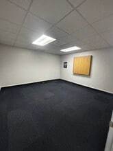 7850 NW 146th St, Miami Lakes, FL à louer Photo intérieure– Image 2 sur 3