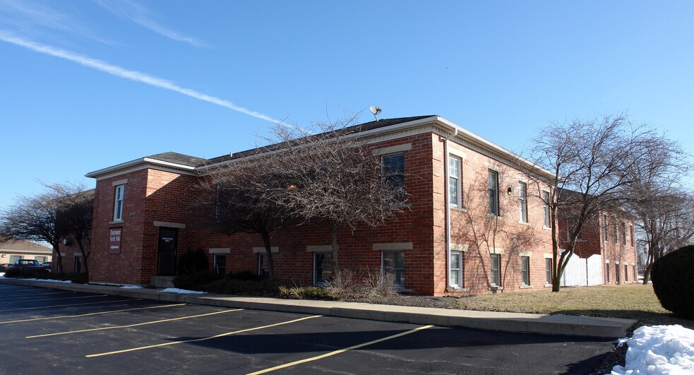 2815 Old Jacksonville Rd, Springfield, IL à louer - Photo de l’immeuble – Image 2 sur 8