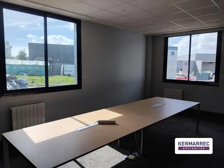 Bureau dans Pacé à vendre - Photo intérieure – Image 3 sur 15