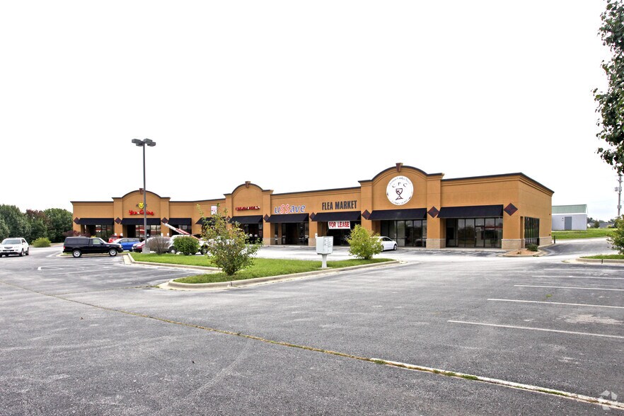 5301 N Towne Centre Dr, Ozark, MO à louer - Photo de l’immeuble – Image 1 sur 5