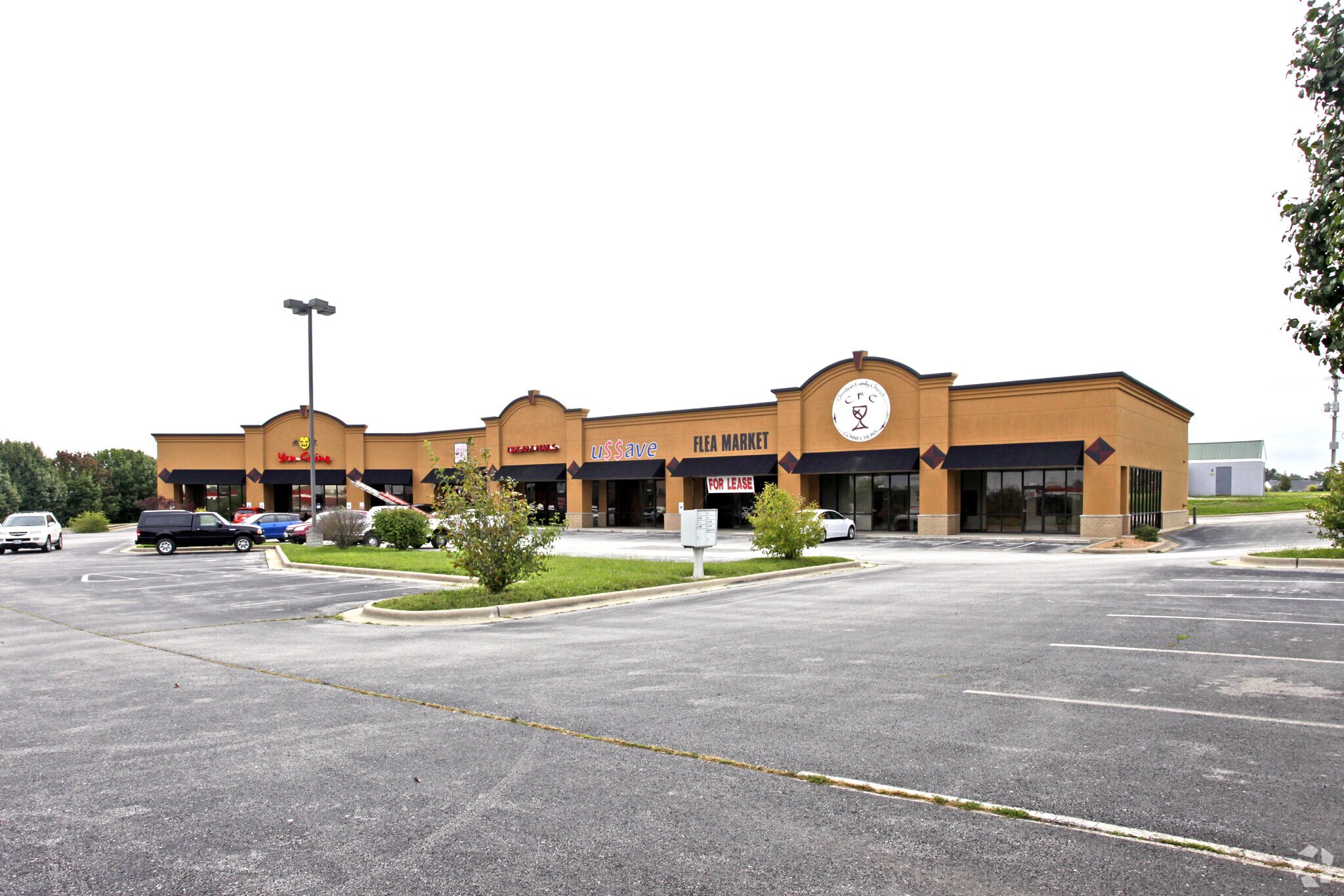 5301 N Towne Centre Dr, Ozark, MO à louer Photo de l’immeuble– Image 1 sur 6
