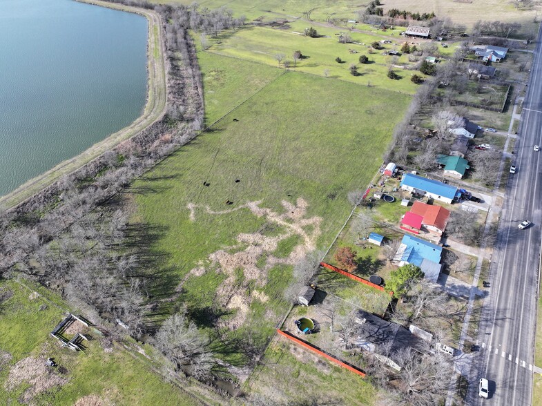 1215 Wolfe City Dr, Greenville, TX à vendre - Photo de l’immeuble – Image 3 sur 17