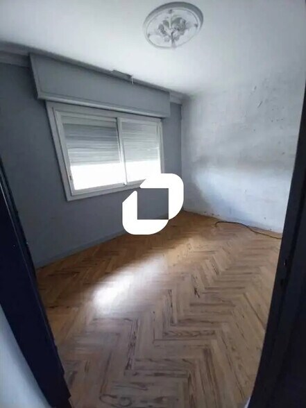 Industriel/Logistique dans Eysines à louer - Photo de l’immeuble – Image 3 sur 8