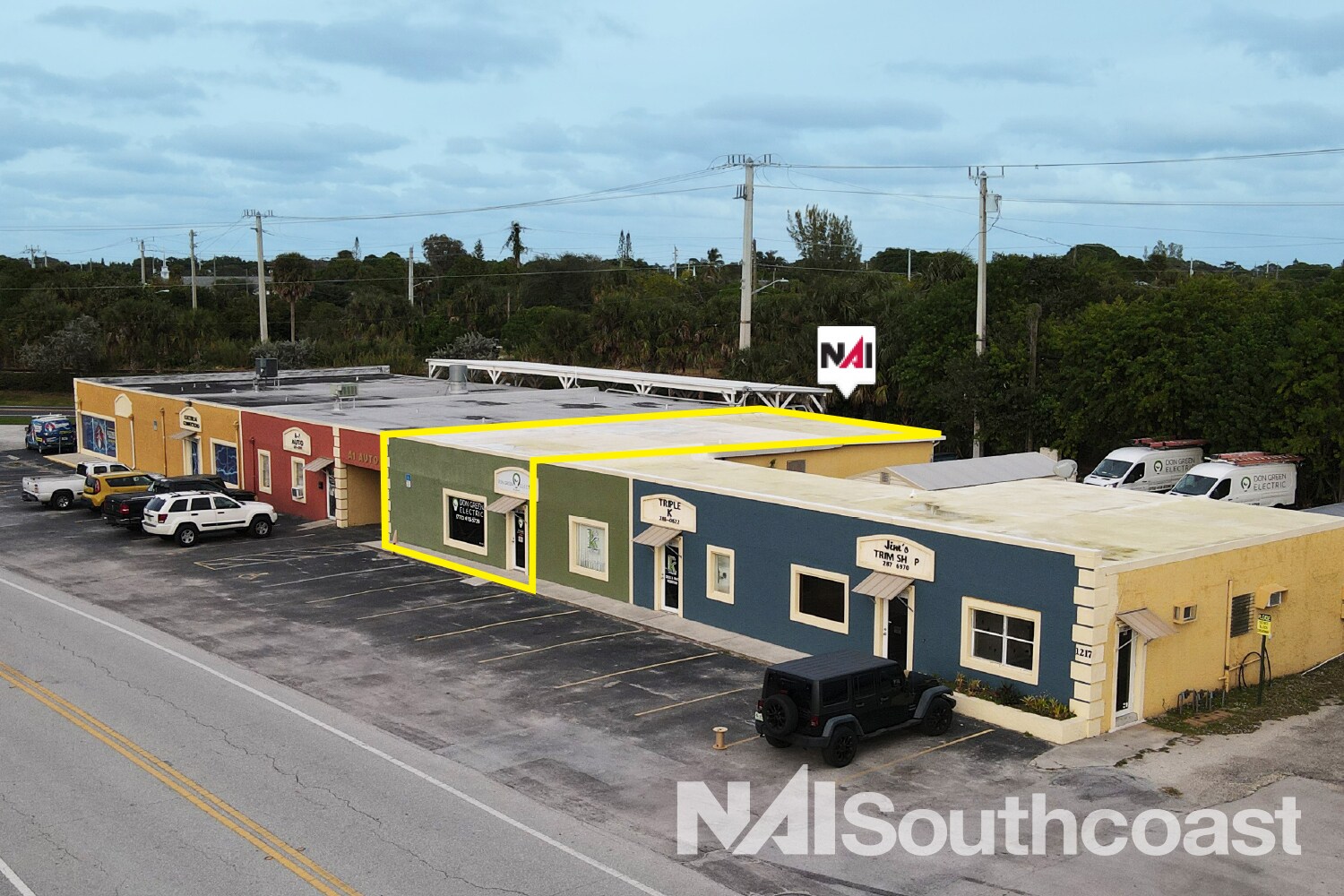 1205-1217 SE Dixie Cutoff Rd, Stuart, FL à louer Photo de l’immeuble– Image 1 sur 9