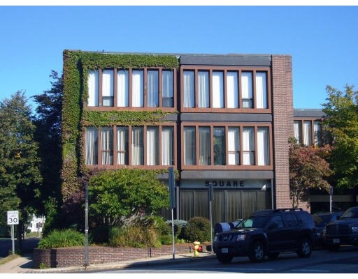 1 Elm Sq, Andover, MA à vendre - Photo de l’immeuble – Image 2 sur 30