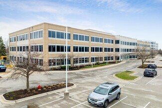 Plus de détails pour 10 Parkway Blvd N, Deerfield, IL - Bureau à louer