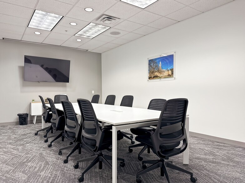 330 Innovation Blvd, State College, PA à louer - Photo intérieure – Image 1 sur 16