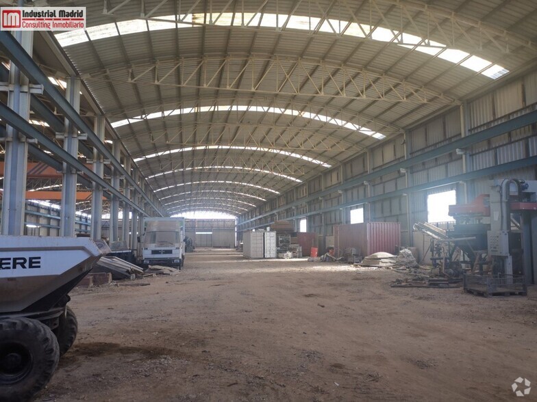 Industriel/Logistique dans Seseña, Toledo à vendre - Photo de l’immeuble – Image 3 sur 20