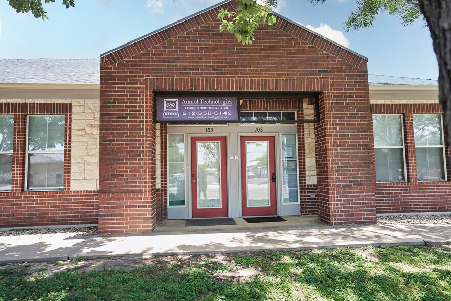 1311 Chisholm Trail Rd, Round Rock, TX à louer - Photo principale – Image 1 sur 13