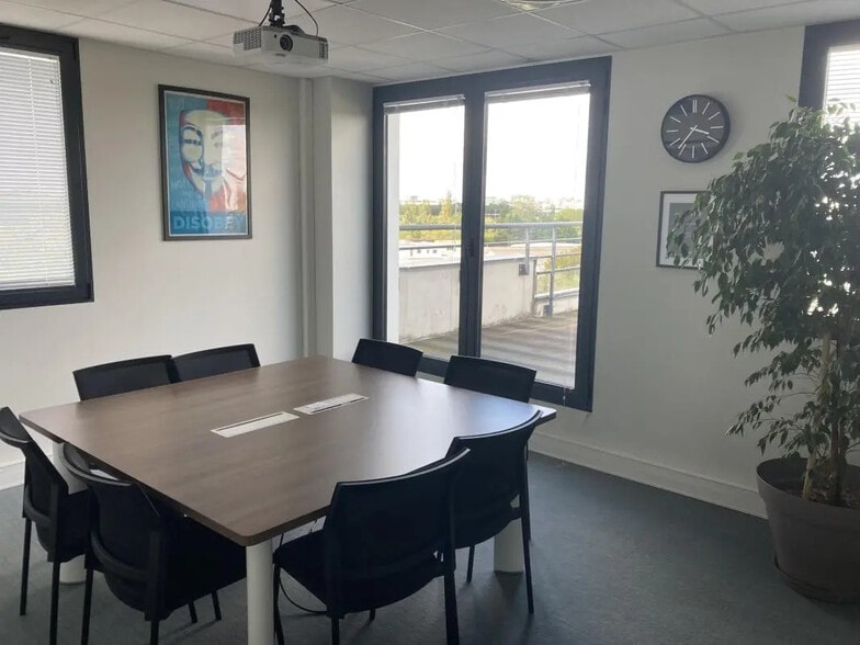 Bureau dans Saint-Herblain à louer - Photo de l’immeuble – Image 3 sur 8