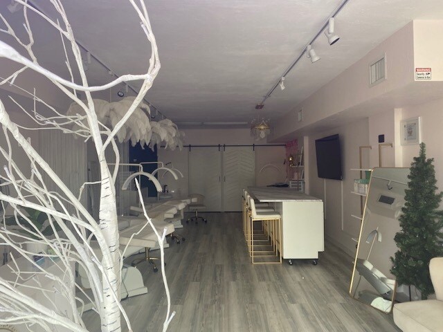 2400 N Federal Hwy, Pompano Beach, FL à louer - Photo intérieure – Image 2 sur 11