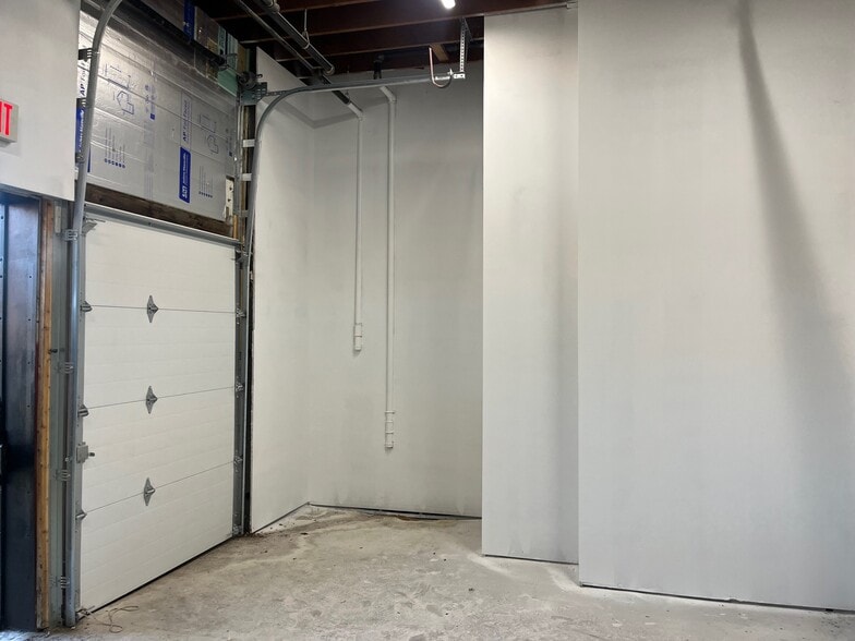 1280-1290 Warwick Ave, Warwick, RI à louer - Photo intérieure – Image 3 sur 7