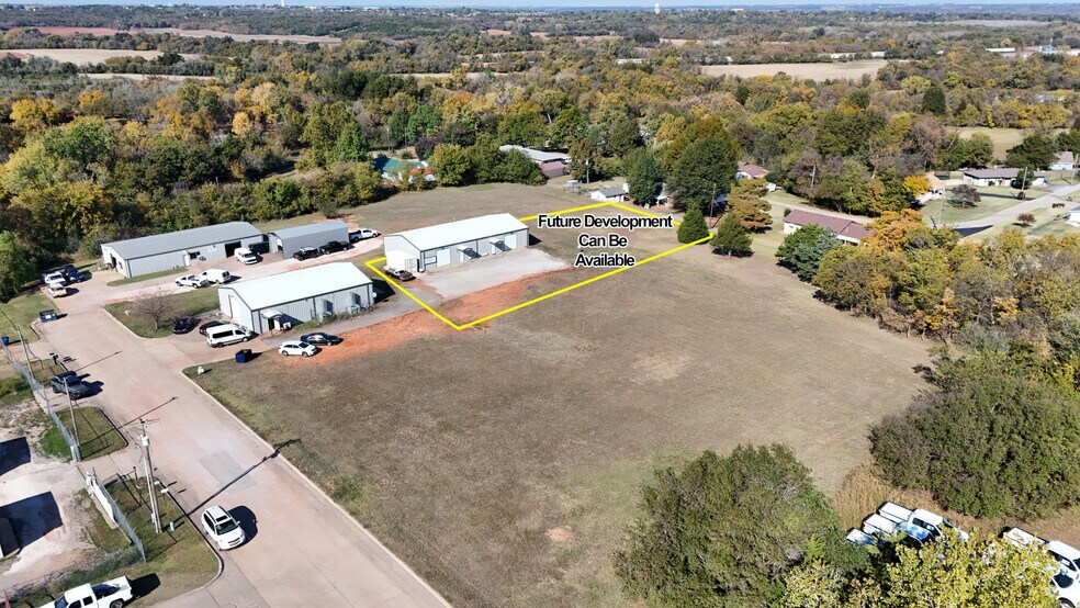 410 Sigma Pl, Guthrie, OK à vendre - Aérien – Image 2 sur 15