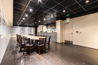 360 Pine St, San Francisco, CA à louer Photo de l’immeuble– Image 1 sur 4