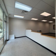 1505-1515 S Cannon Blvd, Kannapolis, NC à louer Photo intérieure– Image 2 sur 6