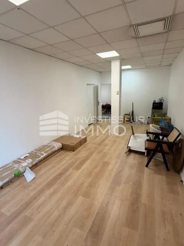 Local d’activités dans Massy à louer Photo intérieure– Image 1 sur 6