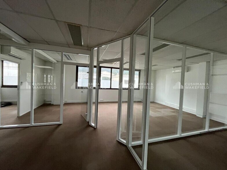 30 Avenue Du Chateau De Jouques, Gémenos à louer - Photo intérieure – Image 3 sur 27