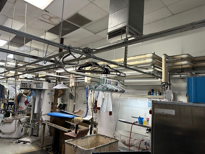 17827-17883 Colima Rd, City Of Industry, CA à louer - Photo intérieure – Image 2 sur 14