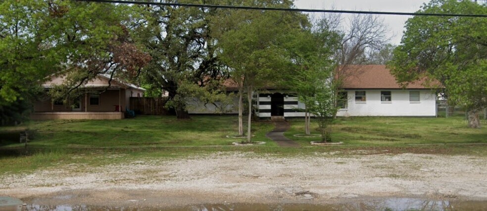 318 N Main St, Salado, TX à vendre - Photo de l’immeuble – Image 2 sur 4