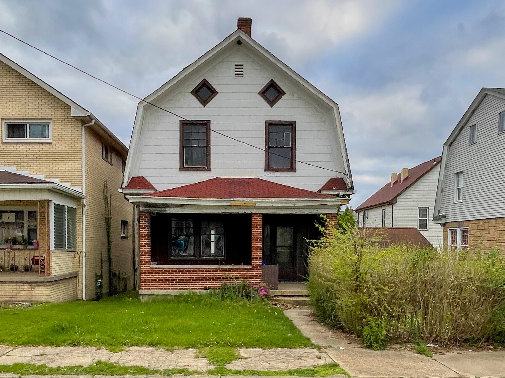1745 Kenneth Ave, New Kensington, PA à vendre Photo principale– Image 1 sur 2