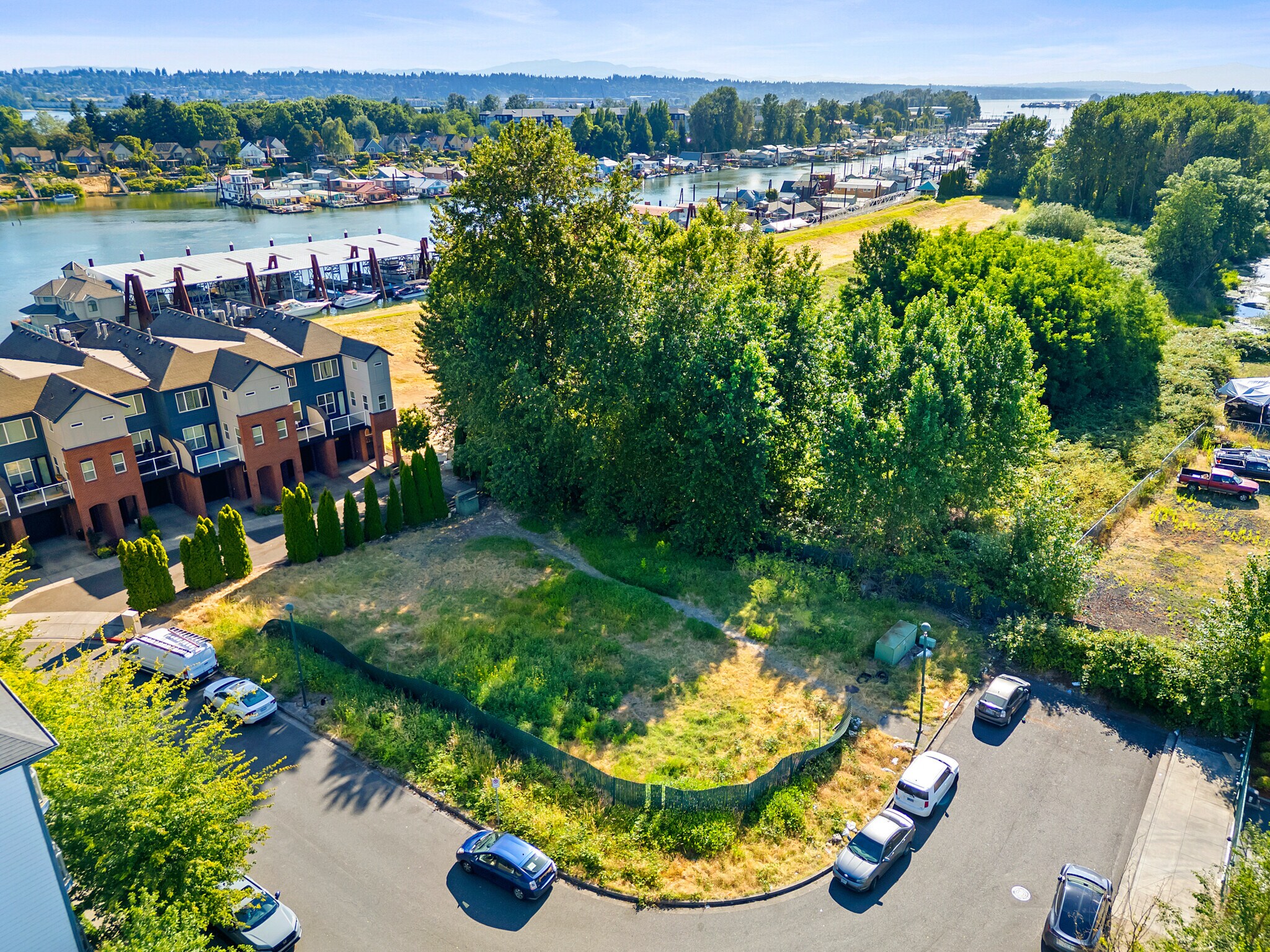 800 N Harbour Dr, Portland, OR à vendre Photo de l’immeuble– Image 1 sur 5