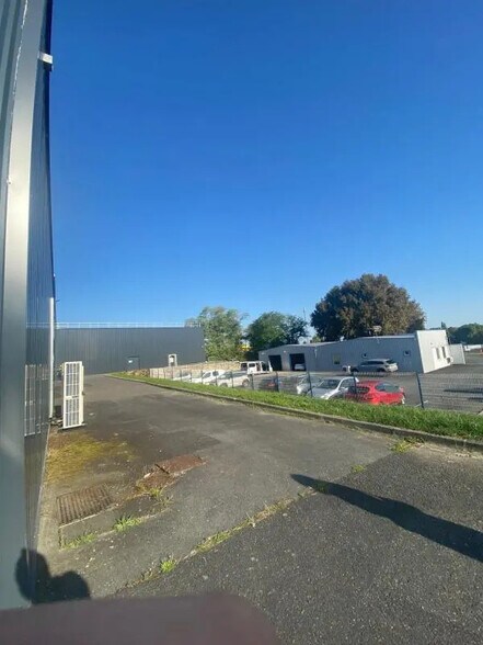 Local commercial dans Langon à louer - Photo de l’immeuble – Image 3 sur 6