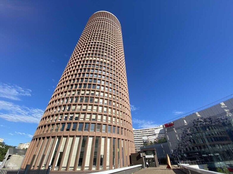 Bureau dans Lyon à louer - Photo de l’immeuble – Image 1 sur 11
