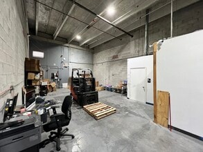 2061 NW 112th Ave, Miami, FL à louer Photo intérieure– Image 1 sur 7
