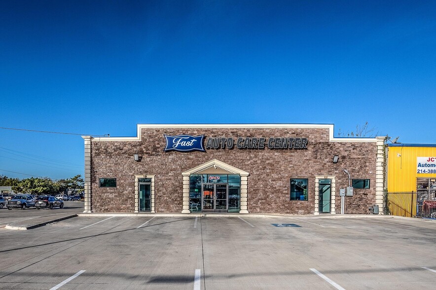 4001 S Buckner Blvd, Dallas, TX à vendre - Photo de l’immeuble – Image 1 sur 13