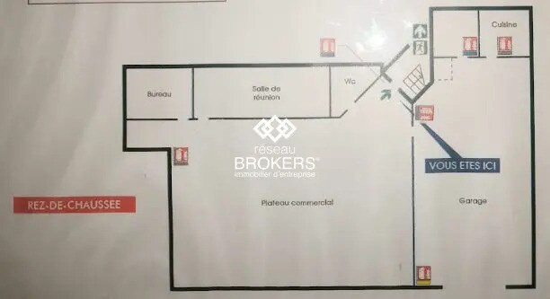 Local d’activités dans Épinay-sur-Orge à louer - Photo de l’immeuble – Image 3 sur 11