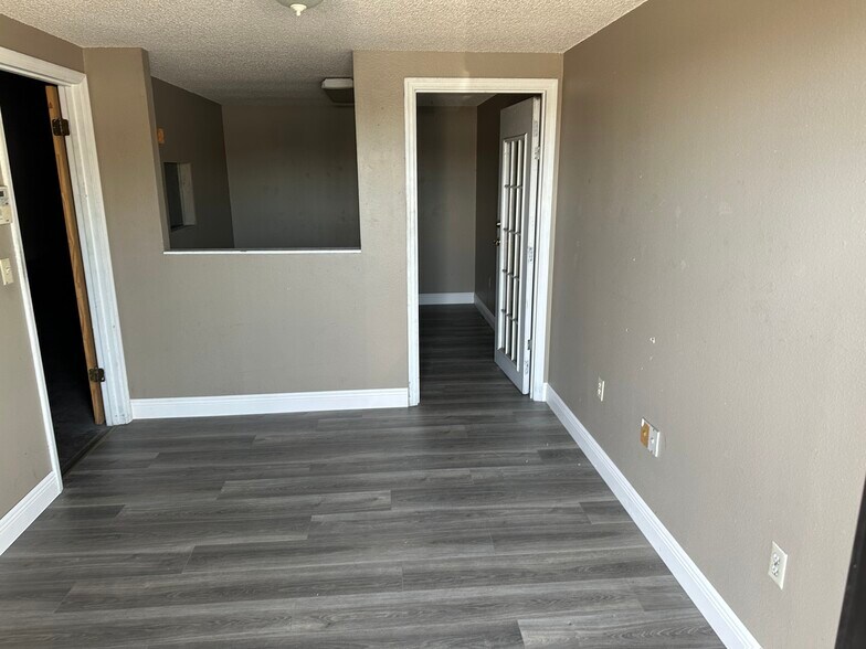 1706 N Magnolia Ave, Ocala, FL à vendre - Photo de l’immeuble – Image 3 sur 29