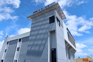 Plus de détails pour 3383 NW 7th St, Miami, FL - Bureau, Bureau/Médical à louer