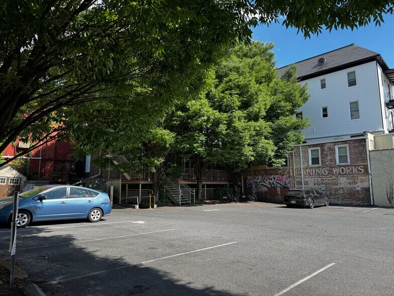 181 N Main St, Harrisonburg, VA à louer - Photo de l’immeuble – Image 3 sur 3