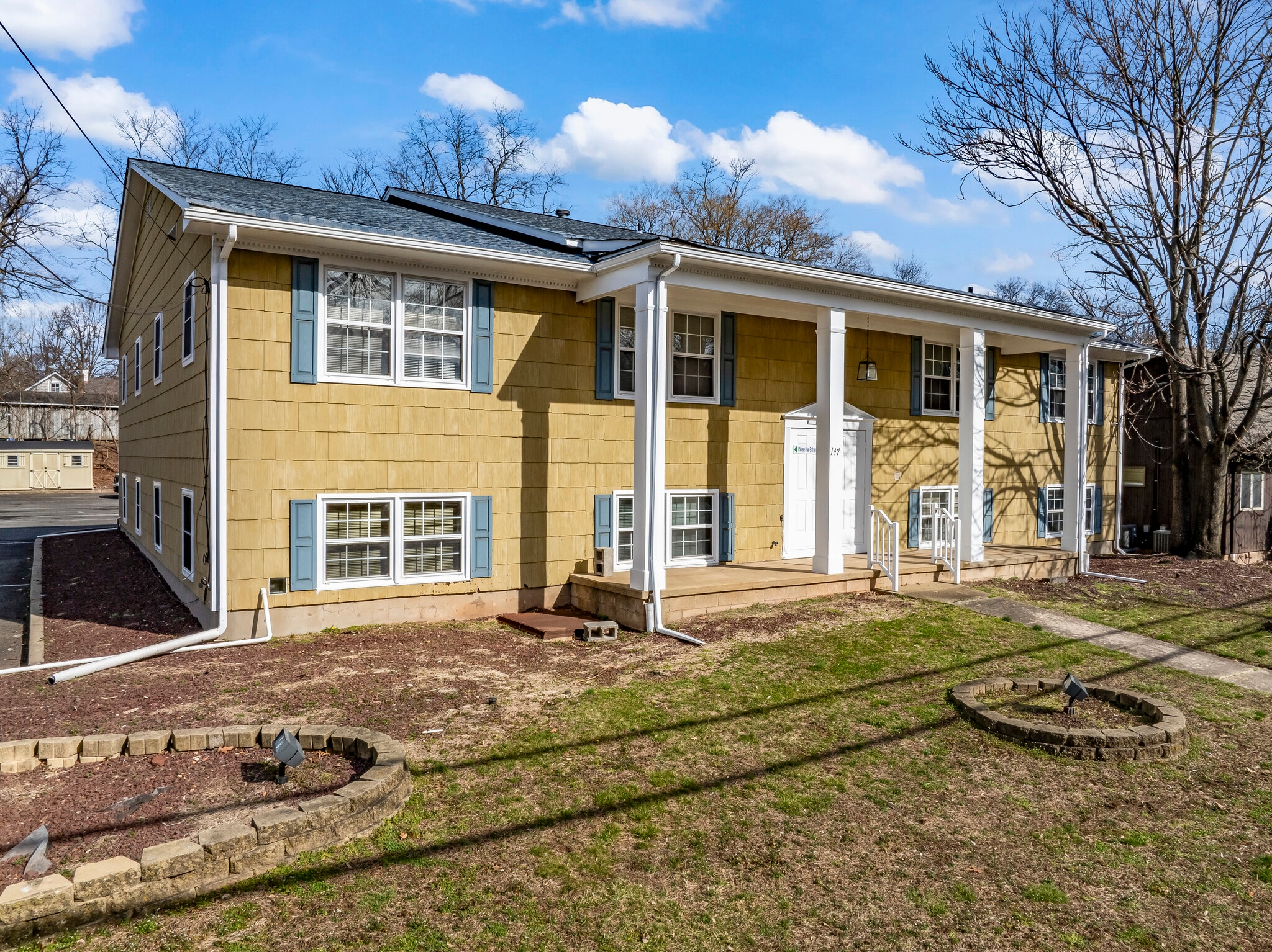 147 Union Ave, Middlesex, NJ à louer Photo principale– Image 1 sur 11