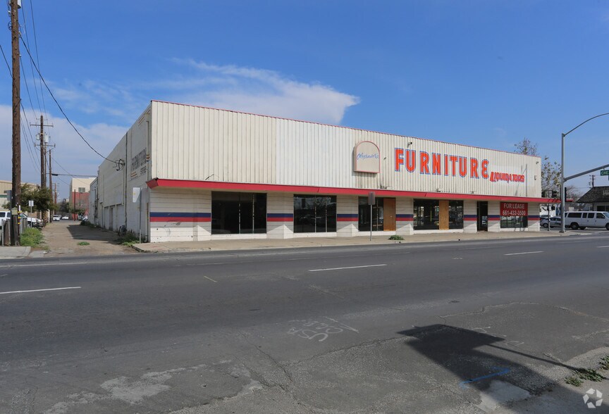 2407 Chester Ave, Bakersfield, CA à vendre - Photo de l’immeuble – Image 3 sur 14