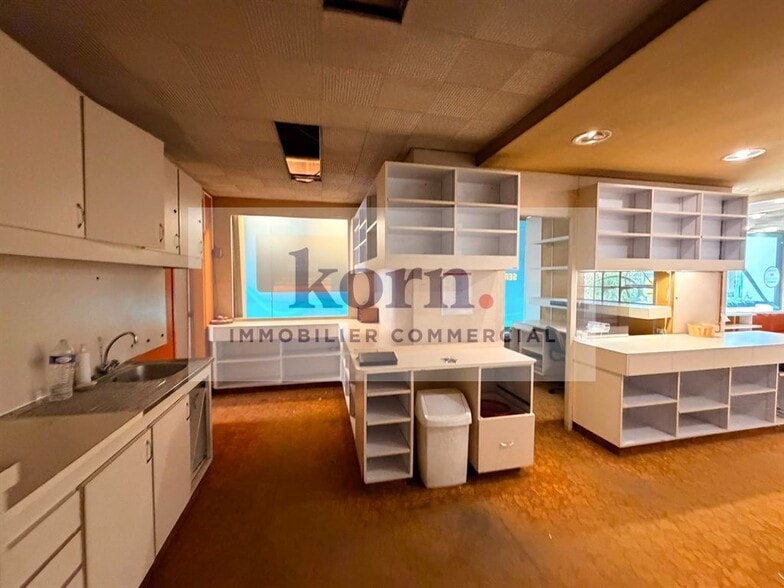 Local commercial dans Paris à vendre - Photo intérieure – Image 3 sur 10